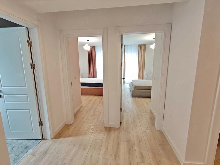 Apartament cu 3 camere semidecomandat în Florești