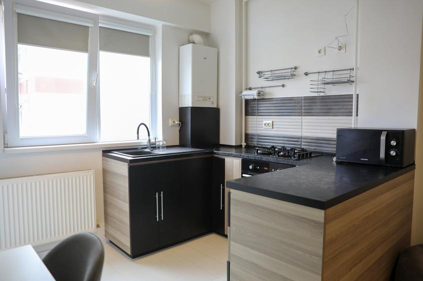 Apartament cu 2 camere semidecomandat în Păcii
