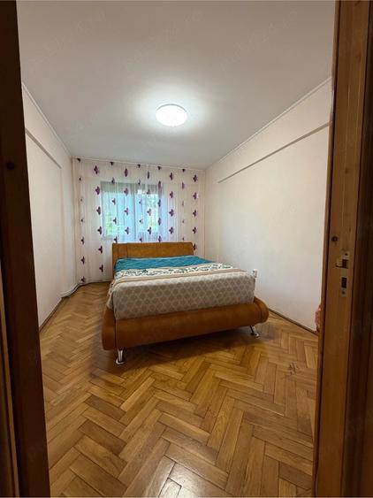 Apartament cu 4 camere decomandat în Gării