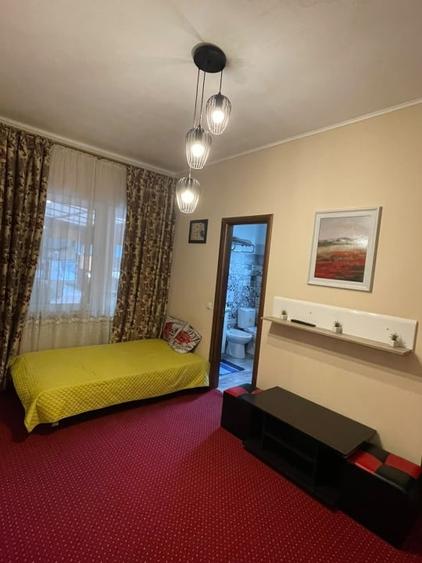 Apartament cu 2 camere semidecomandat, mobilat în Siloz