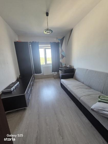 Apartament cu 4 camere în Cug