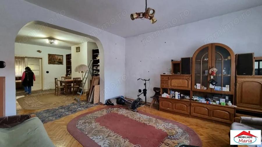 Apartament cu 4 camere în Titulescu