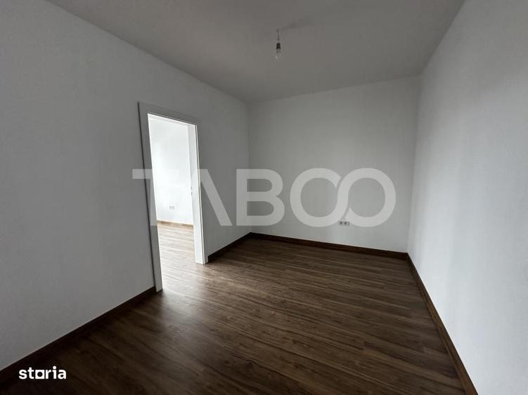 Garsoniera decomandata de vanzare 47 mpu logie loc de parcare Selimbar - 3