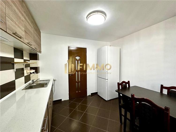 Apartament cu 3 camere decomandat în Burdujeni