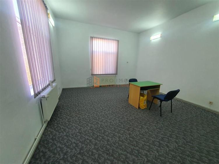 Casă individuală cu 3 camere cu Canalizare în 1 Decembrie