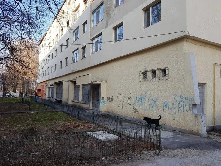 Spațiu comercial, de 442 mp, în Nord