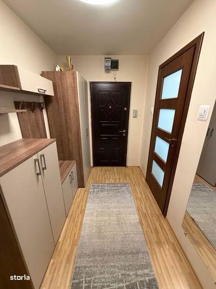 Apartament cu 3 camere decomandat în Drumul Taberei