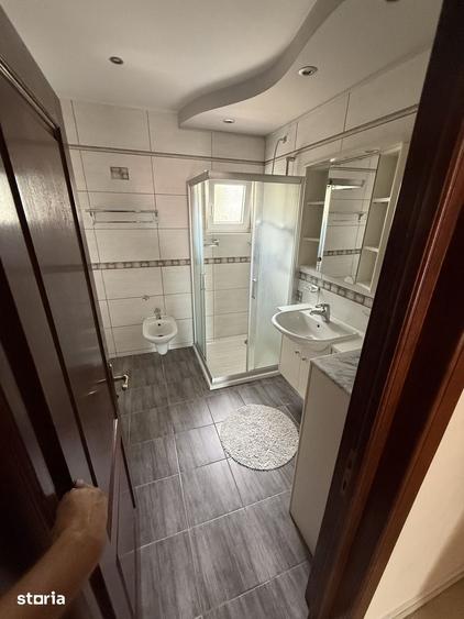 Casă cu 4 camere cu Teren 900 Mp în Sud