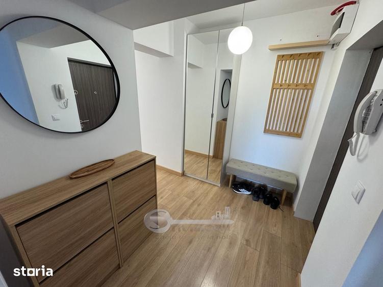 Apartament cu 3 camere decomandat în Sud