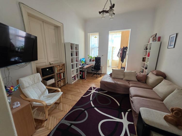 Apartament cu 4 camere circular în Elisabetin