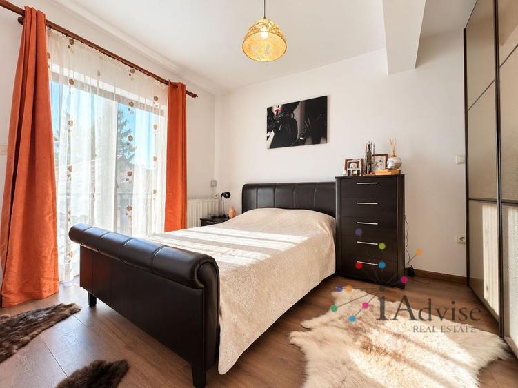 Apartament cu 3 camere decomandat, mobilat în Brașovul Vechi