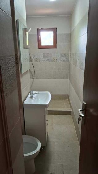 Apartament cu 2 camere semidecomandat în Micro 15