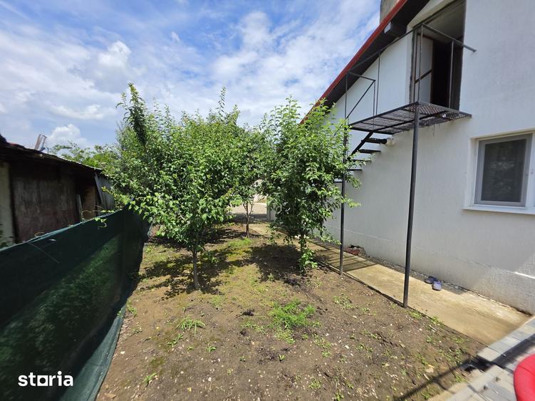 Casă cu 6 camere cu Teren 557 Mp în Berceni