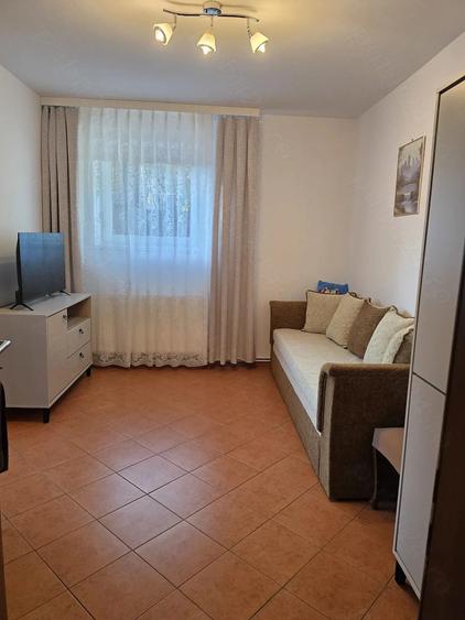 Apartament cu 2 camere decomandat în Ștrand