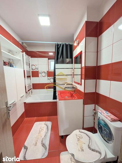Apartament cu 3 camere decomandat în Bistrița Lac