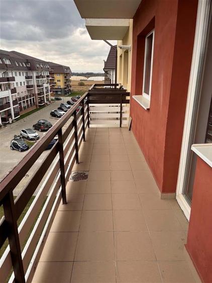 Apartament cu 2 camere semidecomandat în Sânpetru