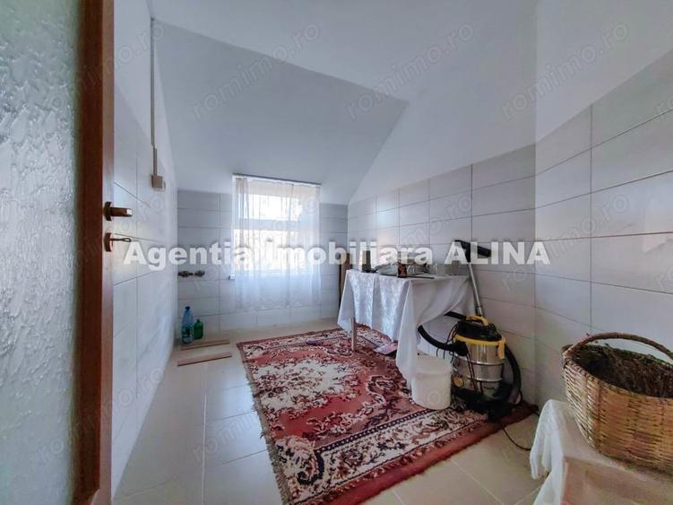 Casă cu 6 camere în Simeria