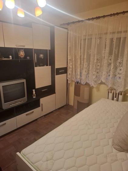Apartament cu 3 camere decomandat în Micălaca