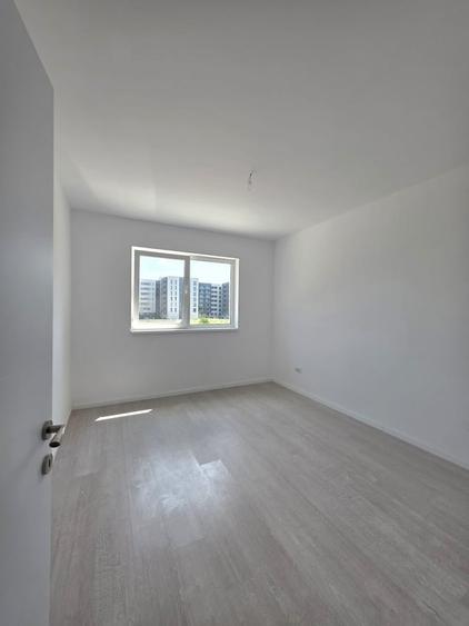 Apartament 2 camere de vanzare Platinum Residence sector 4 - 3