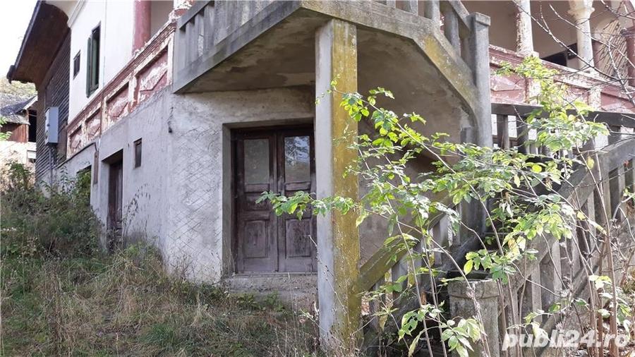 Casă cu 6 camere cu Teren 1880 Mp în Nistorești