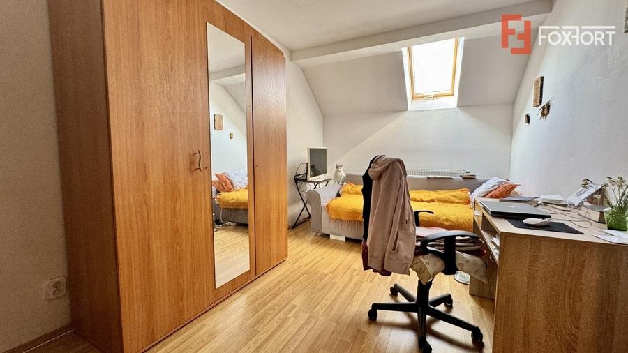 Apartament cu 3 camere decomandat, mobilat în Girocului