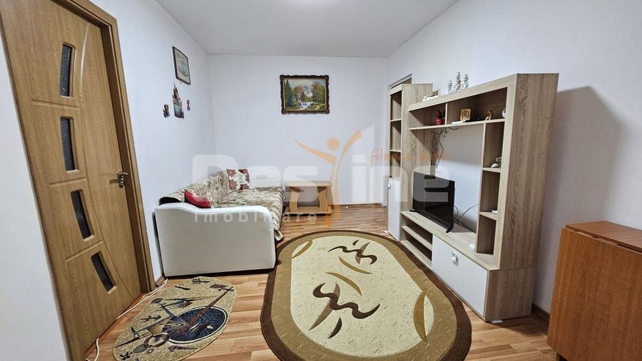 Apartament cu 2 camere decomandat în Universitate