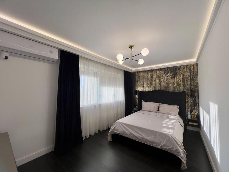 Apartament cu 3 camere semidecomandat în Central