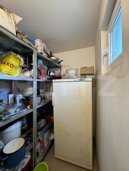 Casă individuală cu 6 camere cu Canalizare în Sud