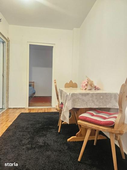 Ap.DECOMMANDAT 2 camere/ balcon Bdul Mihai Viteazu Et.3 - 3
