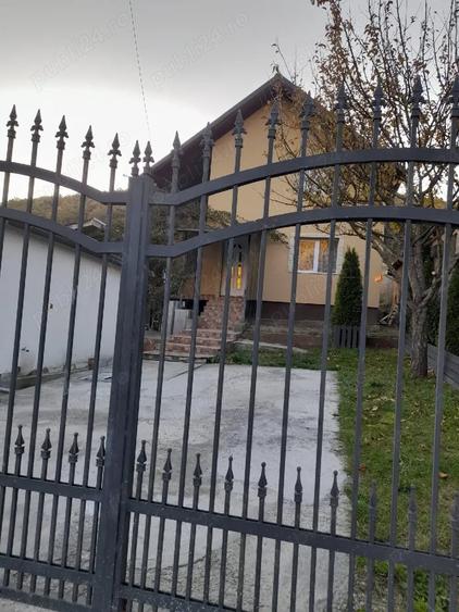 Casă cu Teren 500 Mp în Sălicea