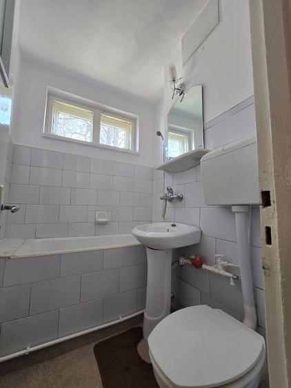 Apartament cu 2 camere semidecomandat în Marna