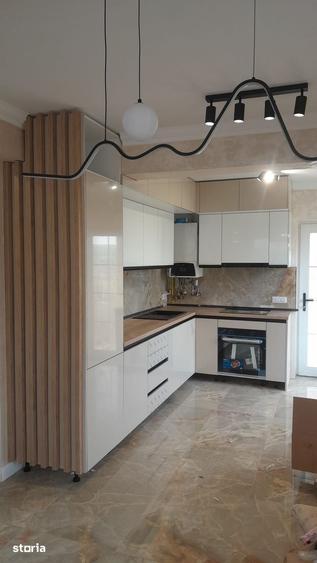 Casă cu 4 camere cu Teren 300 Mp în Central