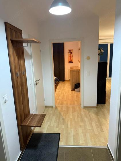Apartament cu 2 camere decomandat în Tractorul