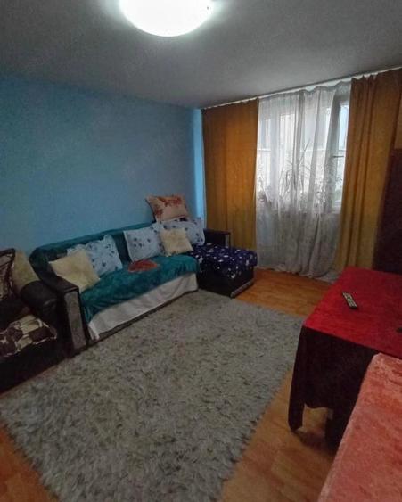 Apartament cu 3 camere decomandat în Militari