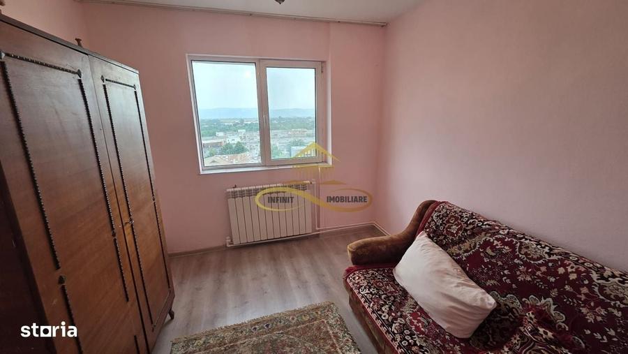 Apartament cu 3 camere în Alecu Russo