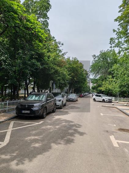 Apartament cu 2 camere decomandat în Rahova