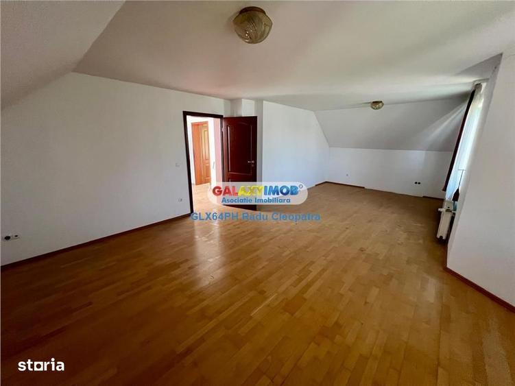 Casă cu 4 camere cu Teren 1600 Mp în Strejnicu