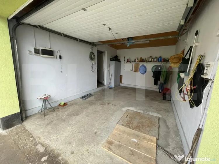 Casă cu 5 camere cu Teren 9300 Mp în Vadu Moldovei