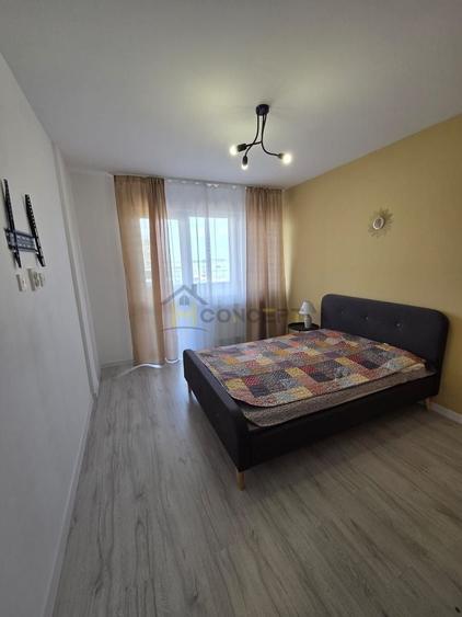 Apartament cu 2 camere decomandat, mobilat în Sud