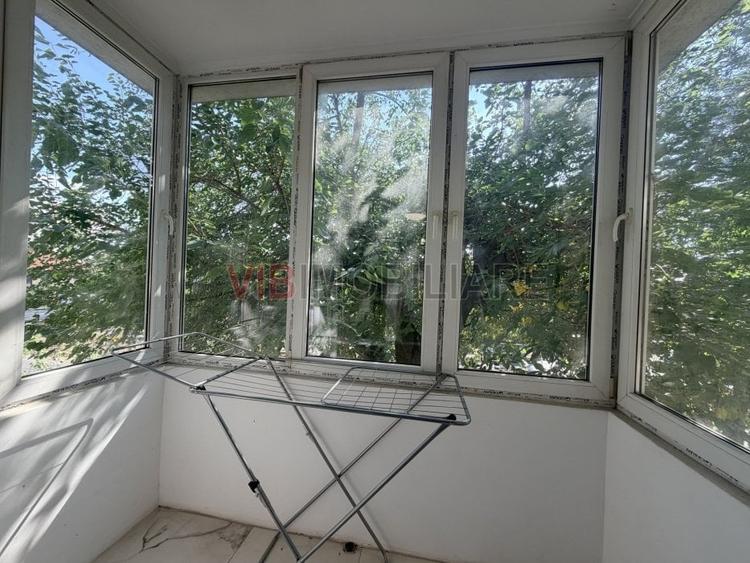 Apartament cu 2 camere semidecomandat în Grivița