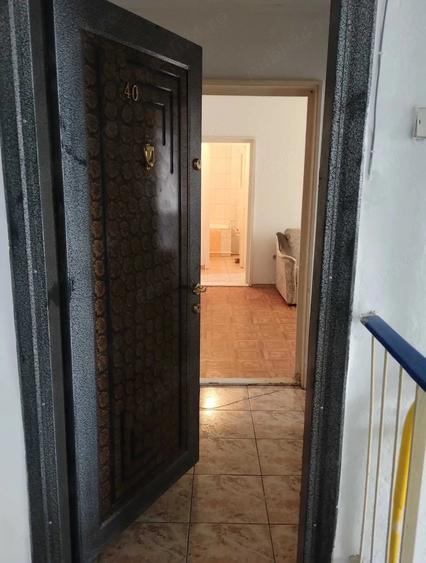 Apartament cu 2 camere semidecomandat în Hipodrom