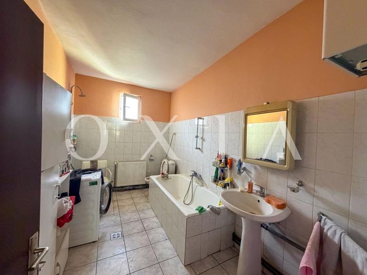 Casă individuală cu 3 camere cu Canalizare în Mircea cel Bătrân