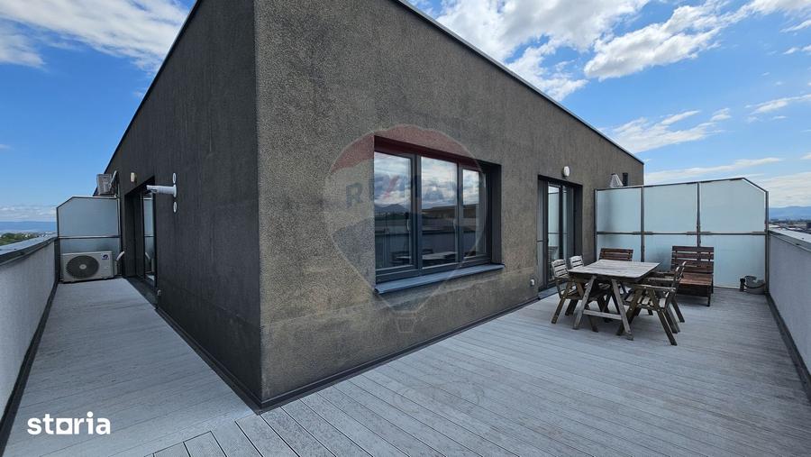 Apartament cu 4 camere decomandat, mobilat în Tractorul