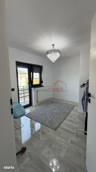 Casă cu 4 camere cu Teren 391 Mp în Domnești