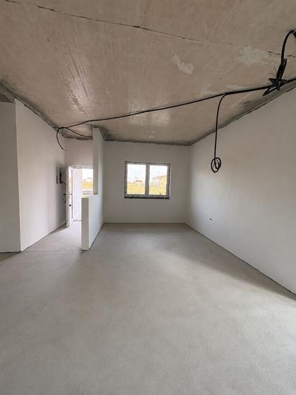 Casă cu 3 camere cu Teren 280 Mp în Moșnița Nouă