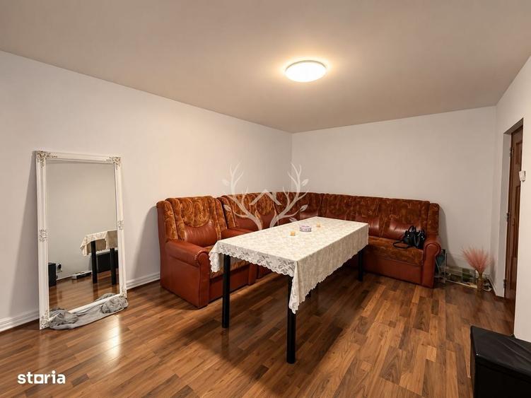 Apartament cu 4 camere în Sânnicoară