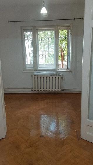 Apartament cu 3 camere decomandat în Universitate