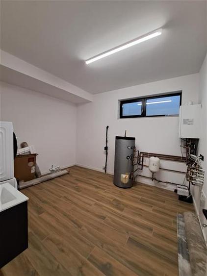 Duplex cu 5 camere cu Canalizare în Iris