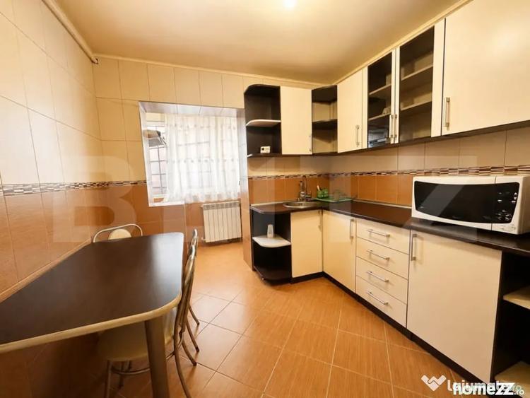 Apartament cu 3 camere decomandat în Ultracentral