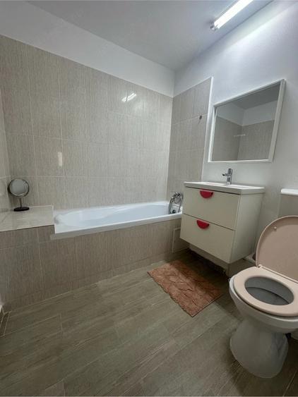 Apartament cu 2 camere semidecomandat, mobilat în 13 Septembrie